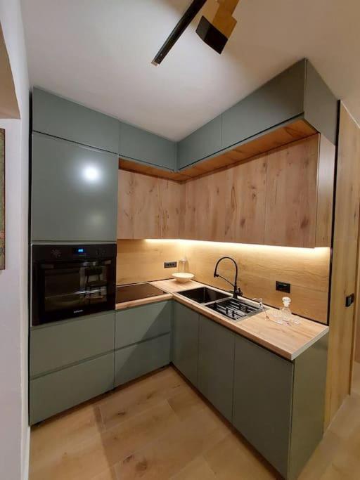 Frequency 286 Tirane Apartamento Exterior foto