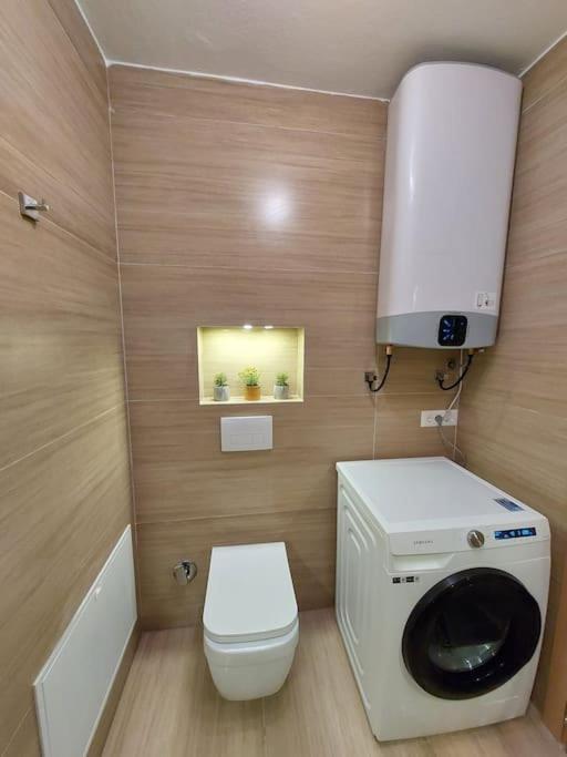 Frequency 286 Tirane Apartamento Exterior foto