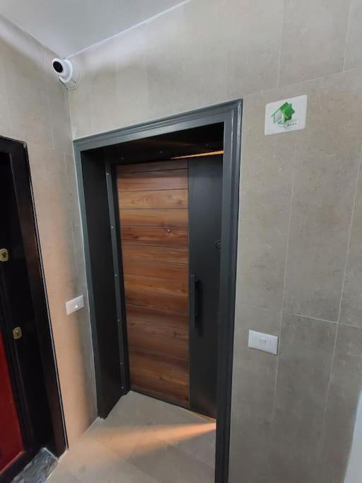 Frequency 286 Tirane Apartamento Exterior foto