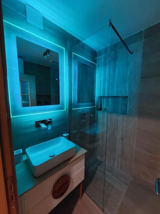 Frequency 286 Tirane Apartamento Exterior foto